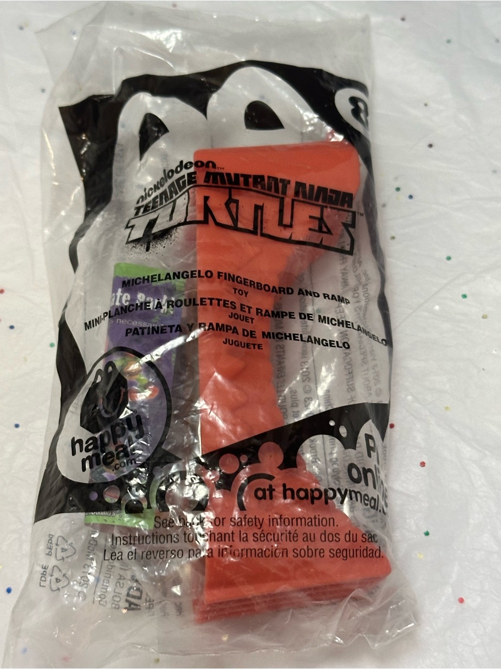 2013 Teenage Mutant Ninja Turtles Michelangelo Fingerboard and Ramp - McDonald’s